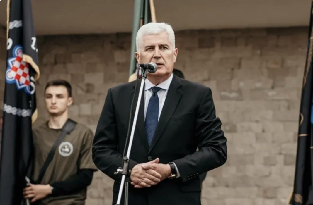 Nakon sramnog skandiranja navijača u Mostaru, oglasio se Čović: Evo šta je poručio - featured image