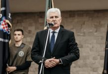 Nakon sramnog skandiranja navijača u Mostaru, oglasio se Čović: Evo šta je poručio - featured image