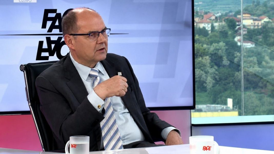Christian Schmidt otkrio prave razloge odlaska iz BiH i da li mu je prijećeno - featured image Christian Schmidt otkrio prave razloge odlaska iz BiH i da li mu je prijećeno - featured image