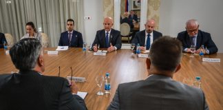 AMERIKANCI OTKRILI PLAN: Jasne poruke iz Sarajeva AMERIKANCI OTKRILI PLAN: Jasne poruke iz Sarajeva - featured image