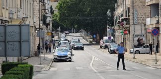 SKANDAL POTRESA HERCEGOVINU: Policijski kordoni satima držali grad pod blokadom zbog… - featured image