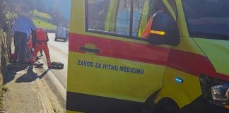 Vozilo Hitne pod rotacijom naletjelo na penzionera na romobilu - featured image