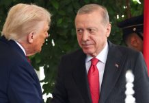 “OVO JE MALO KO PREDVIDIO…” Trumpova poruka Erdoğanu podigla veliku prašinu “OVO JE MALO KO PREDVIDIO…” Trumpova poruka Erdoğanu podigla veliku prašinu - featured image