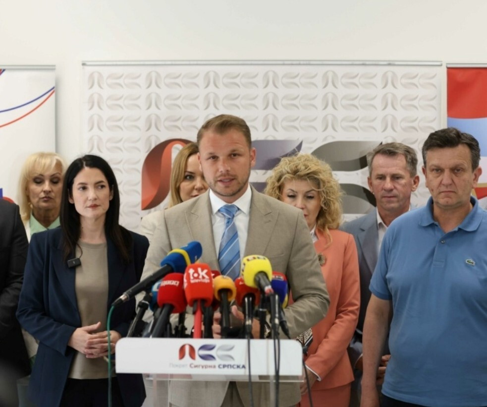 Žestok udar na vlast: Najavljen potez od kojeg će Milorada Dodika zaboljeti glava (VIDEO) - featured image Žestok udar na vlast: Najavljen potez od kojeg će Milorada Dodika zaboljeti glava (VIDEO) - featured image