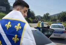 (VIDEO) Vlasenica: Policija intervenirala zbog maloljetnog dječaka koji je nosio zastavu s ljiljanima tokom proslave mature - featured image