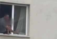 STRAVIČNA DRAMA: Otac držao djevojčicu kao taoca i prijetio da će je baciti kroz prozor - featured image