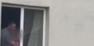 STRAVIČNA DRAMA: Otac držao djevojčicu kao taoca i prijetio da će je baciti kroz prozor STRAVIČNA DRAMA: Otac držao djevojčicu kao taoca i prijetio da će je baciti kroz prozor - featured image