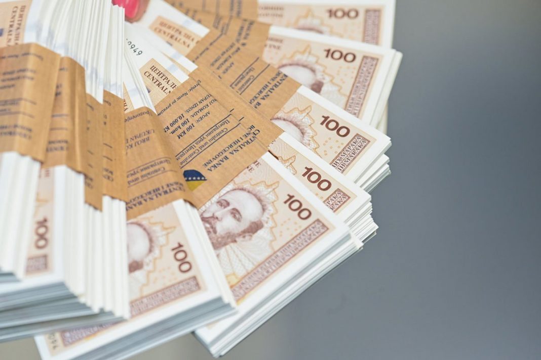 U JULU STIŽE NOVO POVEĆANJE: Evo koliko će iznositi boračke naknade i invalidnine - featured image U JULU STIŽE NOVO POVEĆANJE: Evo koliko će iznositi boračke naknade i invalidnine - featured image