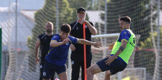 Zmajevi u dobrom raspoloženju odradili novi trening, jedan igrač trenirao odvojeno Zmajevi u dobrom raspoloženju odradili novi trening, jedan igrač trenirao odvojeno - featured image