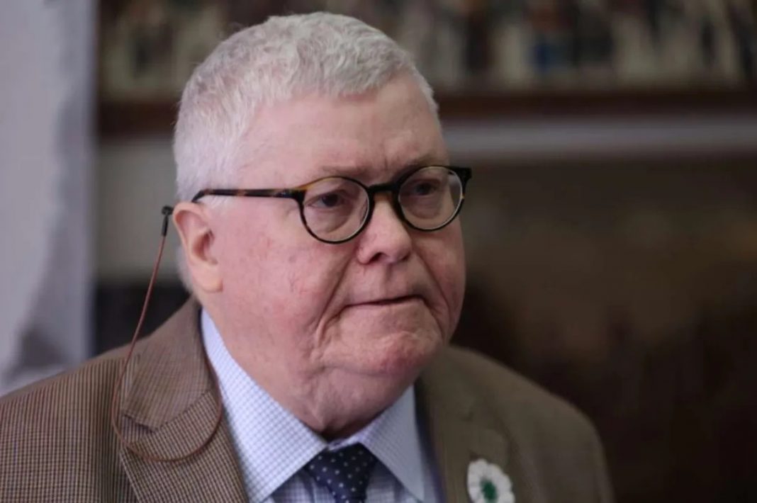 AMERIČKI PROFESOR PALI ALARM: Nedopustive radnje vlasti u Republici Srpskoj - featured image AMERIČKI PROFESOR PALI ALARM: Nedopustive radnje vlasti u Republici Srpskoj - featured image