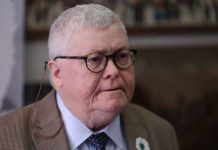 AMERIČKI PROFESOR PALI ALARM: Nedopustive radnje vlasti u Republici Srpskoj AMERIČKI PROFESOR PALI ALARM: Nedopustive radnje vlasti u Republici Srpskoj - featured image