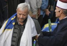 EMIR HADŽIHAFIZBEGOVIĆ POSLAO SNAŽNU PORUKU POVODOM 11. JULA: “U pamet, Bošnjaci” EMIR HADŽIHAFIZBEGOVIĆ POSLAO SNAŽNU PORUKU POVODOM 11. JULA: “U pamet, Bošnjaci” - featured image