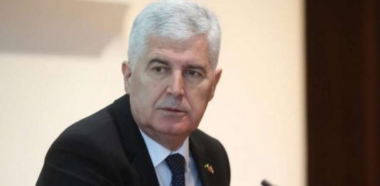 ČOVIĆ SE OGLASIO POVODOM 11. JULA: Njegova poruka izazvala brojne reakcije - featured image