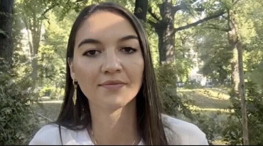 Učiteljica Fatima Kurtić dobila otkaz zbog podrške Palestini - featured image Učiteljica Fatima Kurtić dobila otkaz zbog podrške Palestini - featured image
