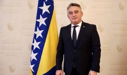 Željko Komšić iz upozorio na opasnost koja i dalje prijeti BiH Željko Komšić iz upozorio na opasnost koja i dalje prijeti BiH - featured image
