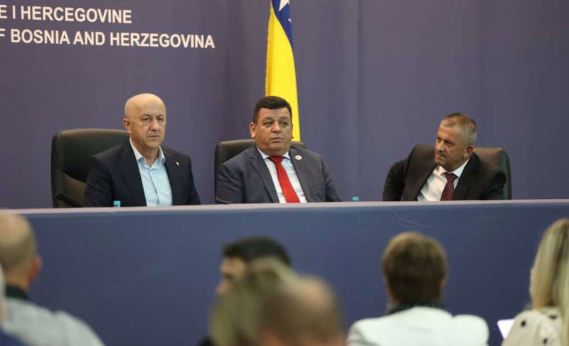 Skoro tri miliona za borce, federalni ministar pojasnio kome - featured image Skoro tri miliona za borce, federalni ministar pojasnio kome - featured image
