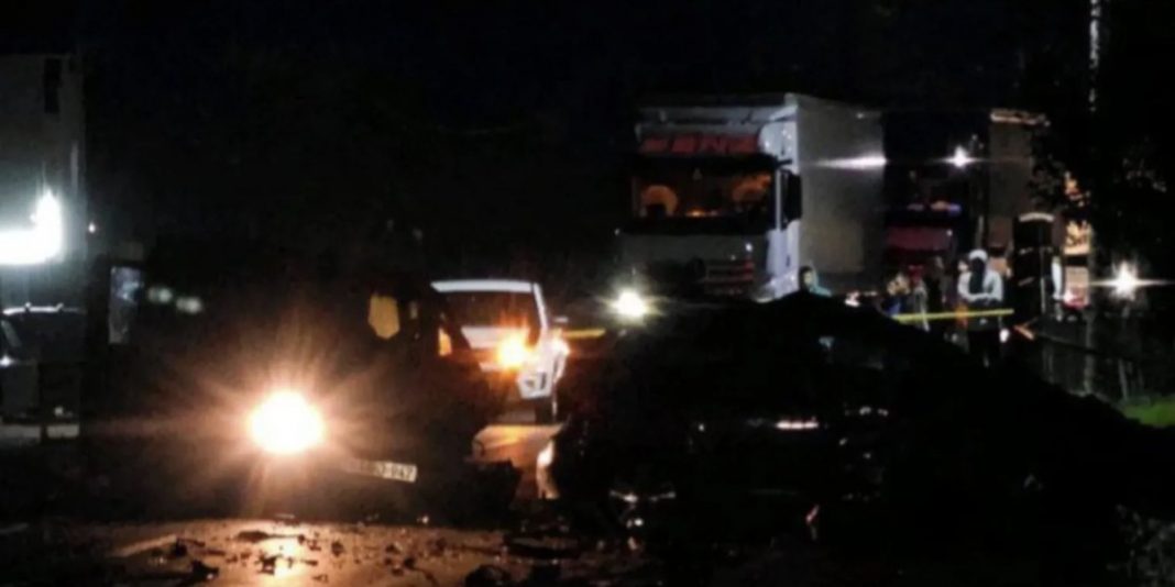 Teška nesreća u BiH: Dvojica mladića izgubila život, još trojica povrijeđena - featured image Teška nesreća u BiH: Dvojica mladića izgubila život, još trojica povrijeđena - featured image