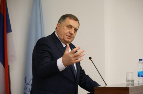 DA LI JE OVO NORMALNO: Dodik pozvao sve Srbe iz regiona da dođu u ovaj grad… - featured image DA LI JE OVO NORMALNO: Dodik pozvao sve Srbe iz regiona da dođu u ovaj grad… - featured image