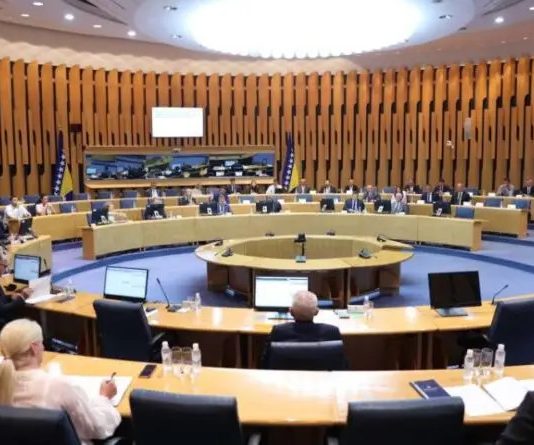 BURNO U SARAJEVU: Dom naroda BiH danas na velikom ispitu - featured image