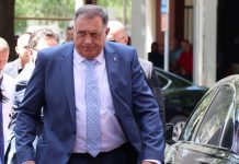 DODIK PONOVO PODIGAO PRAŠINU: Izjavom nakon sastanka s Čovićem uzburkao javnost DODIK PONOVO PODIGAO PRAŠINU: Izjavom nakon sastanka s Čovićem uzburkao javnost - featured image
