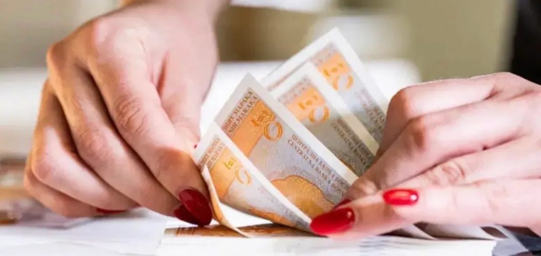 Povećanje penzija u FBiH: Poznato koliko bi mogle iznositi najniža i prosječna penzija - featured image Povećanje penzija u FBiH: Poznato koliko bi mogle iznositi najniža i prosječna penzija - featured image
