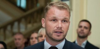 POLITIČKI ZEMLJOTRES U BANJALUCI: Stanivuković donio odluku koja je podigla Republiku Srpsku na noge! POLITIČKI ZEMLJOTRES U BANJALUCI: Stanivuković donio odluku koja je podigla Republiku Srpsku na noge! - featured image