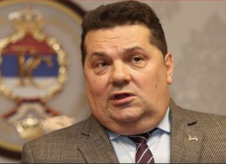 Provokacija iz NSRS-a: Nova deklaracija naziva RS državom i poziva na ukidanje odluka visokih predstavnika Provokacija iz NSRS-a: Nova deklaracija naziva RS državom i poziva na ukidanje odluka visokih predstavnika - featured image
