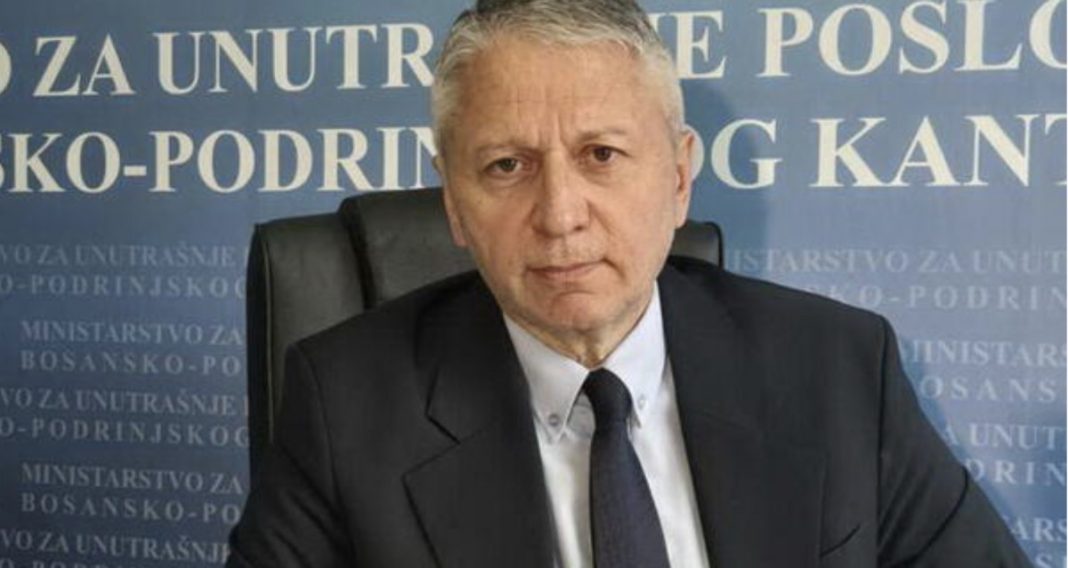 Vranj poslao važnu poruku o oduzimanju zastava s ljiljanima: “Ne plaćajte kazne, svoja prava tražite na sudu” - featured image