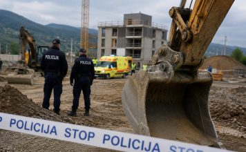Tragedija u Sloveniji: Radnik iz BiH poginuo nakon pada iz kašike bagera Tragedija u Sloveniji: Radnik iz BiH poginuo nakon pada iz kašike bagera - featured image