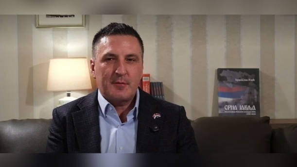 VUKANOVIĆ TVRDI: Dodikov tjelohranitelj spriječio Eleka da priđe, imenovan i novi čovjek - featured image VUKANOVIĆ TVRDI: Dodikov tjelohranitelj spriječio Eleka da priđe, imenovan i novi čovjek - featured image