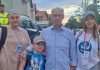 Ramiz Salkić sa najmilijima na Maršu mira: Dok god koračamo ovom stazom, istina će živjeti Ramiz Salkić sa najmilijima na Maršu mira: Dok god koračamo ovom stazom, istina će živjeti - featured image