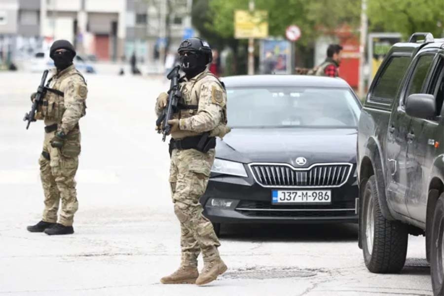REAKCIJA IZ AMERIKE, NAKON UPADA SPECIJALACA RS-a U SREDNJOJ BOSNI: „Ovo bi mogli biti članovi iste grupe koja je pratila Dodika dok je bježao…“ - featured image REAKCIJA IZ AMERIKE, NAKON UPADA SPECIJALACA RS-a U SREDNJOJ BOSNI: „Ovo bi mogli biti članovi iste grupe koja je pratila Dodika dok je bježao…“ - featured image