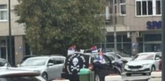 Vozilo s četničkim obilježjima prošlo bh. gradom, kolona prošla i pored policije: “Kako biti…” Vozilo s četničkim obilježjima prošlo bh. gradom, kolona prošla i pored policije: “Kako biti…” - featured image