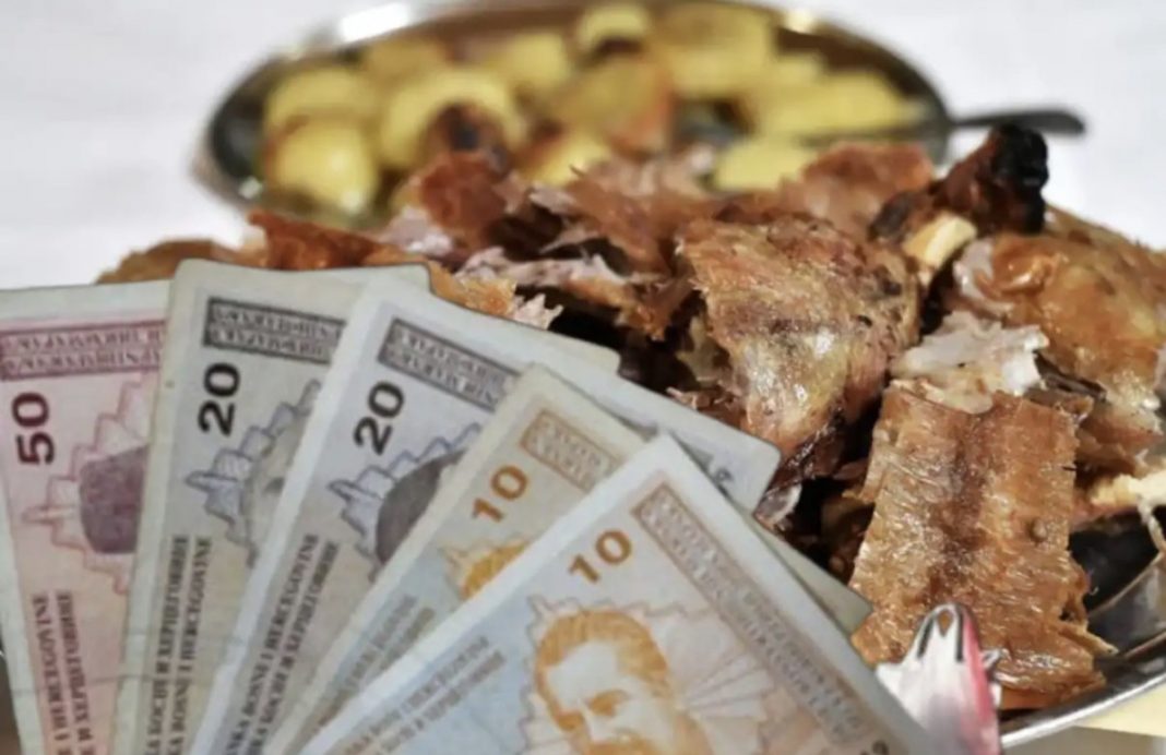 Cijene janjetine u BiH lete u nebo: Kilogram pečenja i po 90 KM - featured image Cijene janjetine u BiH lete u nebo: Kilogram pečenja i po 90 KM - featured image