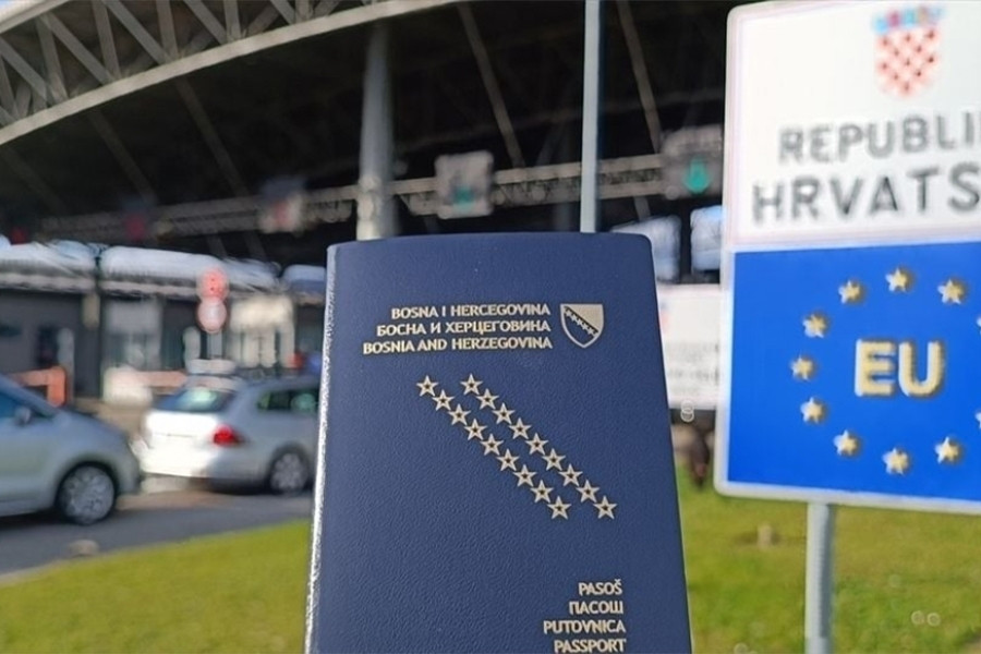 KAZNE SU RIGOROZNE: Ako ste krenuli u Hrvatsku – obratite pažnju, carinici bi mogli zatražiti da otvorite novčanik… - featured image KAZNE SU RIGOROZNE: Ako ste krenuli u Hrvatsku – obratite pažnju, carinici bi mogli zatražiti da otvorite novčanik… - featured image