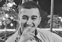 Sandžak u suzama zbog tragedije u Ulcinju: Emotivan oproštaj od Emira Bačevca Sandžak u suzama zbog tragedije u Ulcinju: Emotivan oproštaj od Emira Bačevca - featured image