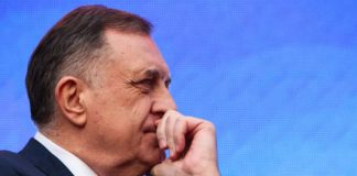 PORUKA IZ RMANJA: Dodik pozvao Srbe u FBiH da ne prodaju svoju imovinu PORUKA IZ RMANJA: Dodik pozvao Srbe u FBiH da ne prodaju svoju imovinu - featured image