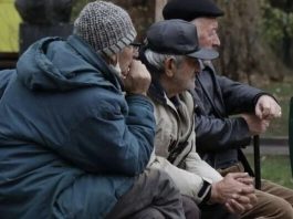 Penzioneri danas primaju uvećane penzije: Ko dobija više i koliko? - featured image