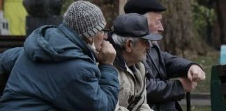 Penzioneri danas primaju uvećane penzije: Ko dobija više i koliko? Penzioneri danas primaju uvećane penzije: Ko dobija više i koliko? - featured image