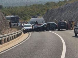 Teška saobraćajna nesreća na putu Stolac – Neum: Sudarilo se više vozila, ima povrijeđenih - featured image