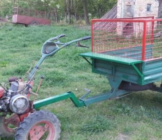 Tragedija u BiH: Muškarac poginuo nakon što se prevrnuo motokultivator Tragedija u BiH: Muškarac poginuo nakon što se prevrnuo motokultivator - featured image