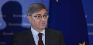 ZVIZDIĆ TRAŽI HITNO RAZJAŠNJENJE: Ko planira upad u Memorijalni centar Potočari? ZVIZDIĆ TRAŽI HITNO RAZJAŠNJENJE: Ko planira upad u Memorijalni centar Potočari? - featured image