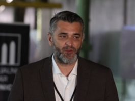 „HOĆE DA ME STRPAJU U ZATVOR“: Suljagić tvrdi da je Memorijalni centar postao meta „HOĆE DA ME STRPAJU U ZATVOR“: Suljagić tvrdi da je Memorijalni centar postao meta - featured image