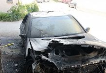 Požar u Tesliću: Bošnjačkom odborniku izgorjeli auto i garaža, ranije se suprotstavio Dodikovom priznanju - featured image