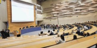 PRESKUP MANDAT: Neki državni parlamentarci godinama primaju više od 7.700 KM mjesečno, a gotovo da nemaju aktivnosti PRESKUP MANDAT: Neki državni parlamentarci godinama primaju više od 7.700 KM mjesečno, a gotovo da nemaju aktivnosti - featured image