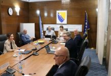 Ko je sve kažnjen zbog preuranjene kampanje i zloupotrebe djece u političke svrhe? - featured image