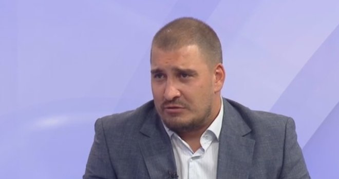 Zahiragić o formiranju vlasti: Čović ne može određivati partnere SDA, u Sarajevu smo ih odabrali - featured image Zahiragić o formiranju vlasti: Čović ne može određivati partnere SDA, u Sarajevu smo ih odabrali - featured image