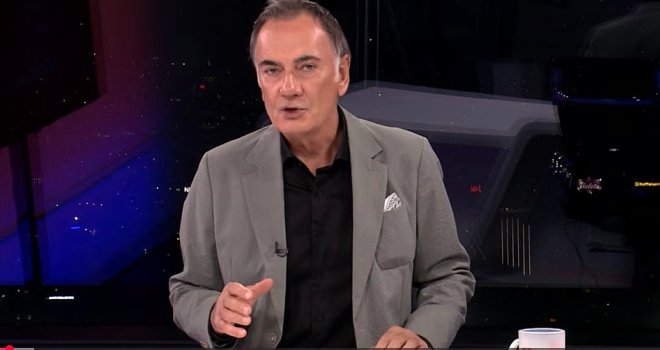 Hadžifejzović upozorava: 'Spremite se za konačne obračune i najcrnje scenarije! Idu bitke za otcjepljenje, treći entitet...' - featured image Hadžifejzović upozorava: 'Spremite se za konačne obračune i najcrnje scenarije! Idu bitke za otcjepljenje, treći entitet...' - featured image