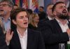 NAKON VUČIĆEVOG PORAZA U ŠTABU SNS-a VELIČALI MLADIĆA? Anadolija objavila snimak, među prisutnima Ana Brnabić! - featured image