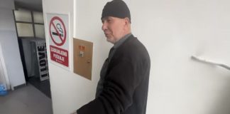 Lijepe vijesti: Hafiz Husejn-ef. Čajlaković konačno stigao kući iz zeničke bolnice, porodica ga dočekala uz baklavu - featured image